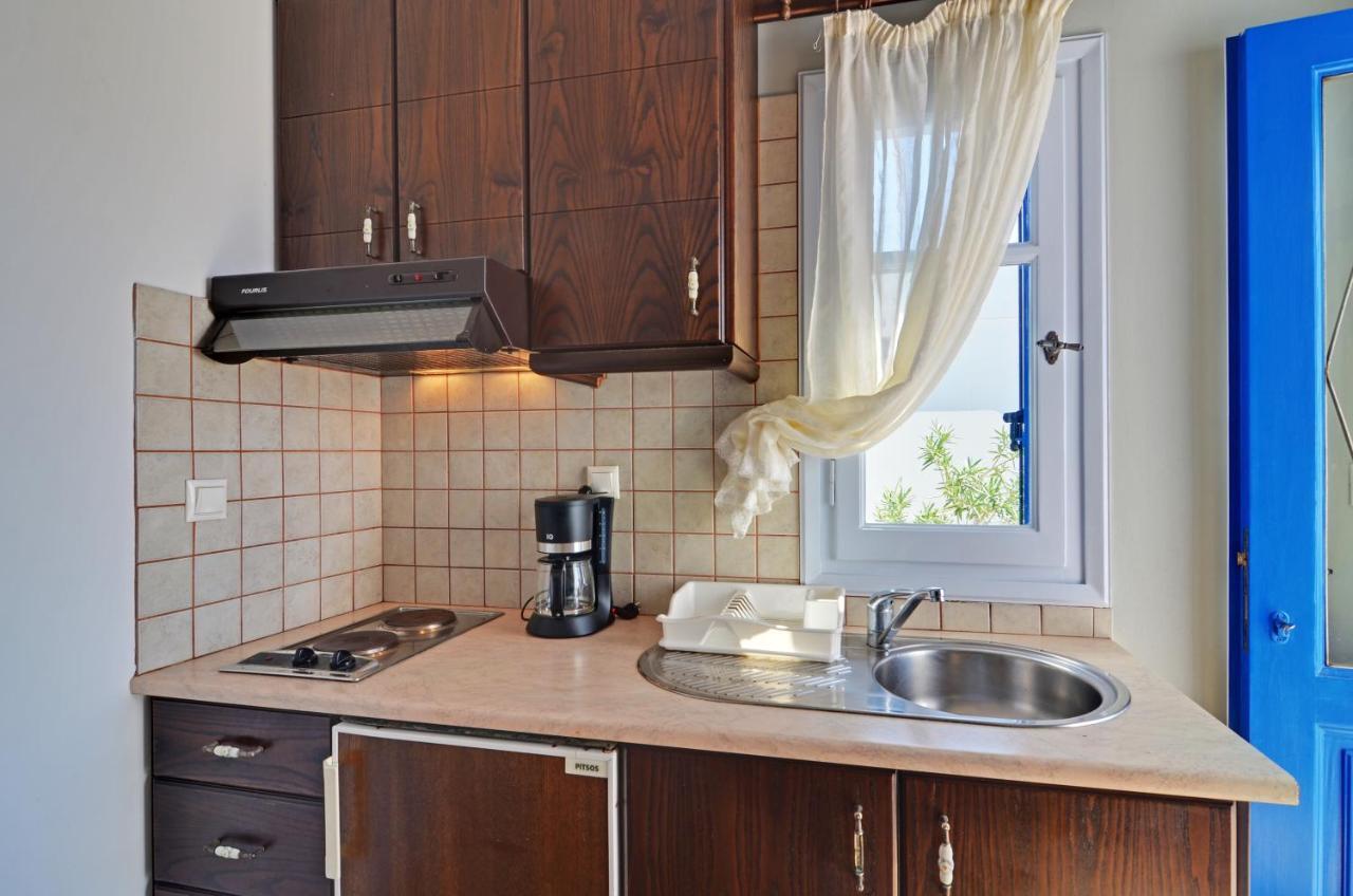Nikos Sea View Apartments Adamantas  ภายนอก รูปภาพ